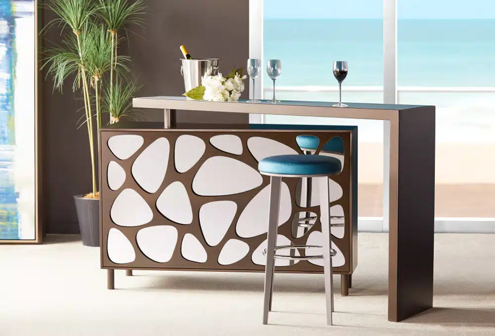 Atlas Metal and Glass Pivoting Bar.